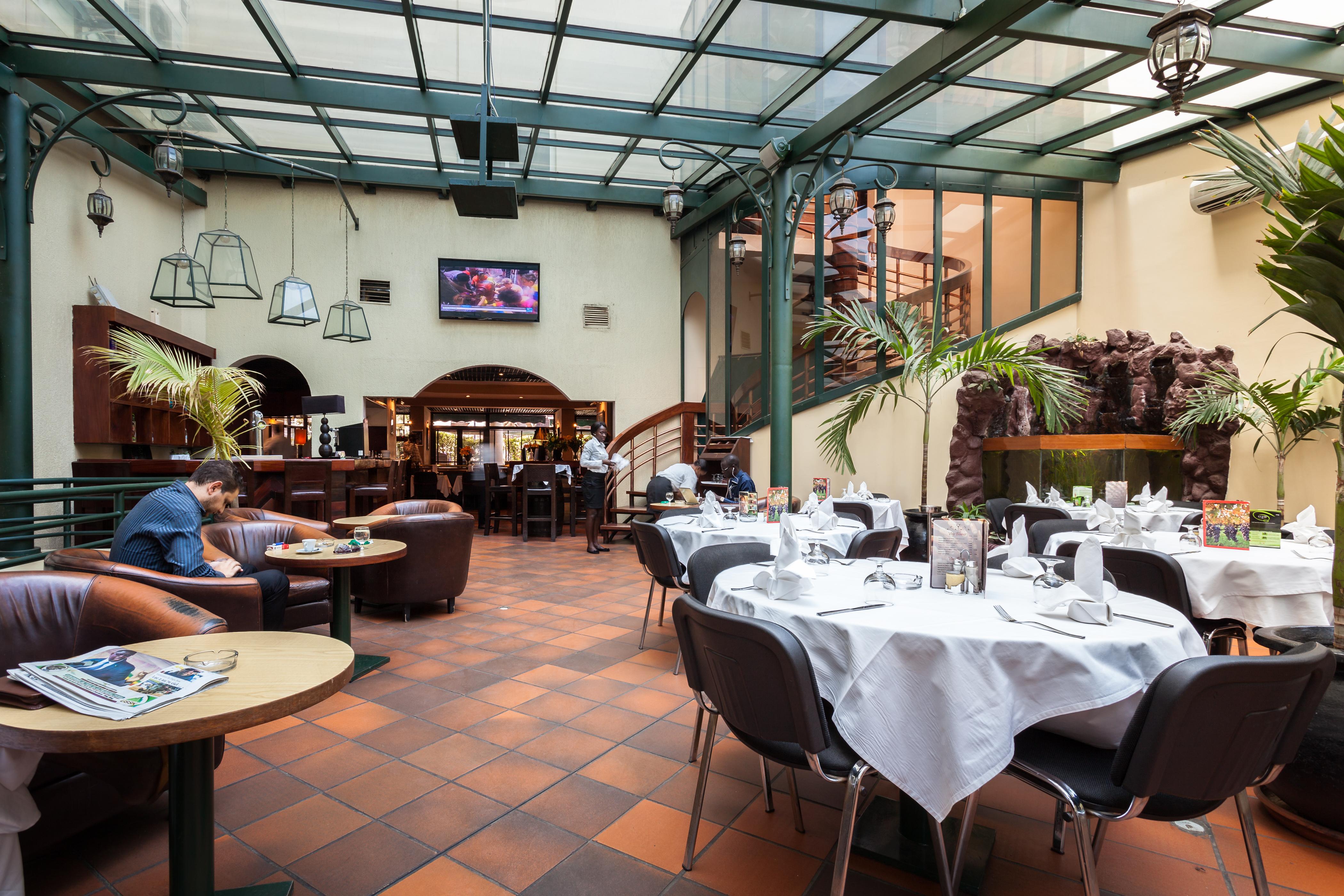 Готель Cafe De Rome Дакар Екстер'єр фото