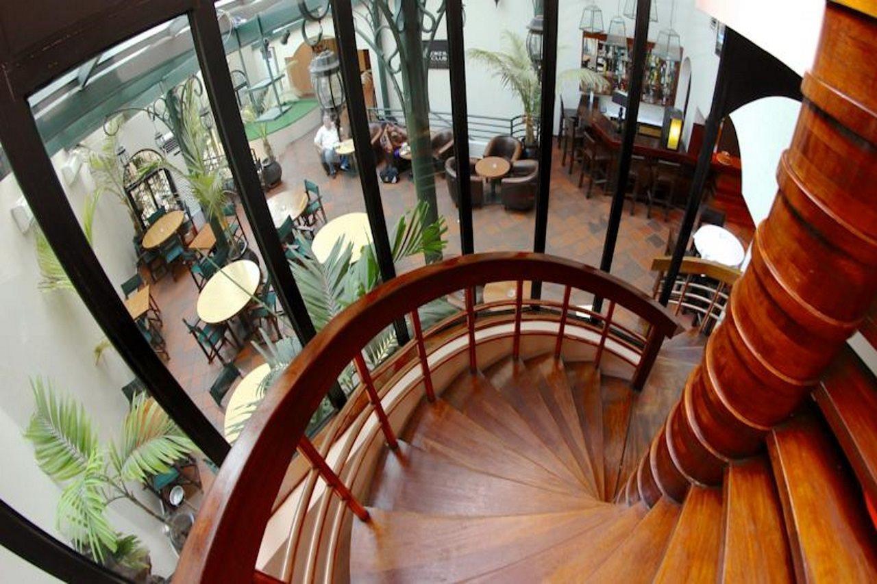 Готель Cafe De Rome Дакар Екстер'єр фото